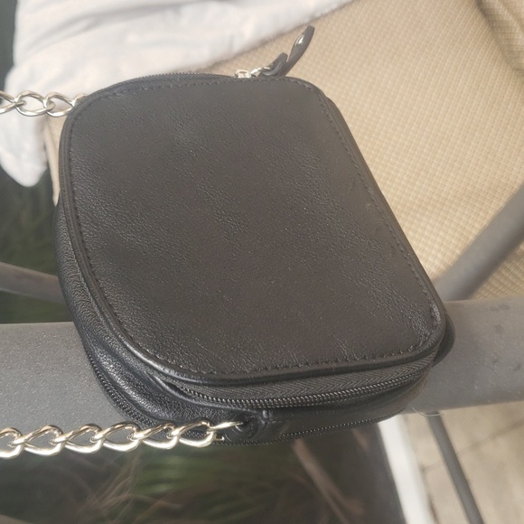 ❤JESSICA SIMPSON Black Crossbody - Picture 2 of 10
